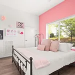 4br Condo, Sleeps 13 - Free Parking