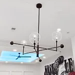 Stylish Multi-level Retreat Rooftop & Pool Table Holiday home