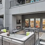 Holiday home Stylish Multi-level Retreat Rooftop & Pool Table Nashville