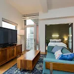 Artsy Retreat 30day Min W Wifi Ac Parking Tv Furnished Rooftop 3455