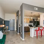 5m306- Mid Century Modern Holiday home *