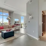 5M302 City Skyline Views From This Light Filled