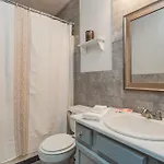 Looby Location- Charming 3br 10 Min To Downtown
