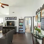 Looby Location- Charming 3br 10 Min To Downtown Holiday home Nashville