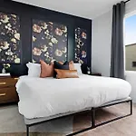 The Camellia & The Bluestem - Two Four Bedroom Homes Holiday home