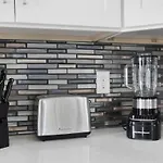 Chic Oasis 5 Mins To Broadway 8 Beds B-Nashy