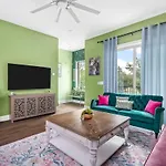 Holiday home Bloom Haus Dt 2miles - 8 Q Beds - Rooftop - Omg Nashville
