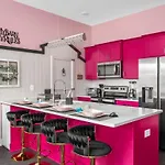 Holiday home Disco Cowgirl Broadway 2miles - 8 Q Beds - Rooftop - Omg Nashville