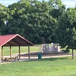 Luxe Large Home With Movie Room, Hot Tub, Garage