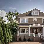 Luxe Large Home With Movie Room, Hot Tub, Garage