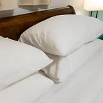 Noteworthy Near Opryland * Nashville