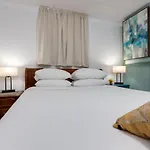 Noteworthy Near Opryland * Nashville