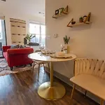 In Midtown Apartment Nashville