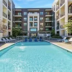 Apartment In Midtown