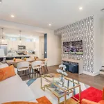 Beech Cove-Private Patio-In 12 South District