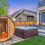 The Morrison - Karaoke Theater Backyard Oasis