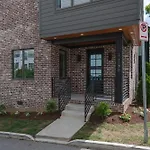 The Gambler - Pool Table Plus Rooftop With Firepit