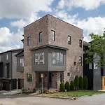 The Gambler - Pool Table Plus Rooftop With Firepit