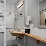 Cozy W Hot Tub 17 Mi To Downtown Holiday home