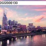 New Pink Howdy Oasis 13 Beds Rooftop View Parking