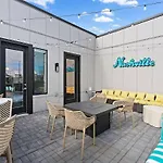 Holiday home The Southern Lady & Gentleman - Rooftop Patios *