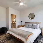 West End Dream-private Balcony-6 Mins To Broadway Holiday home