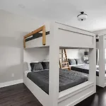 New - Rooftop Views - Hot Tub *