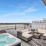 Holiday home New - Rooftop Views - Hot Tub