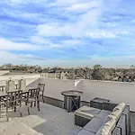 Spacious Nash For 12 Near Broadway Holiday home