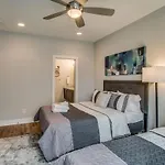 Two Homes - Accommodates 24 Guests * Nashville