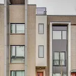 Two Homes - Accommodates 24 Guests