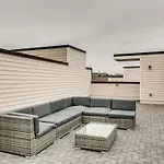Holiday home Two Homes - Accommodates 24 Guests