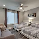 Holiday home Two Homes - Accommodates 24 Guests Nashville