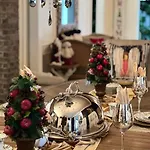 Holiday home Music Manor