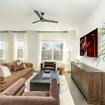 - 1701 Lischey Ave Holiday home