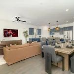 - 1701 Lischey Ave Holiday home *