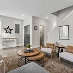 Luxe With Gated Parking Private Balcony And 4 Miles To Downtown * Nashville