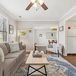 Holiday home East Family Abode 30 Or Days By Skyrun