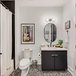 Luxe Nashville Trio Sleeps 21 And Rooftop Access