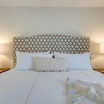 A Luxury Townhouse - Music Rowdowntown Holiday home Nashville