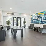 Holiday home Trendy For 8 In Highly Walkable Neighborhood Nashville