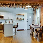 Holiday home Stellar Sleeps 4 10 Mins From Broadway *