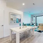Illume 108 Apartment *