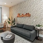 Modern Loft Near West End Holiday home Nashville