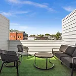 Luxe At 8th And Argyle Elite Vacation Spot *