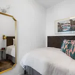 Luxury Riverview Walk To Broadway With Garage And Patio Nashville