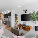 Luxury Riverview Walk To Broadway With Garage And Patio Nashville