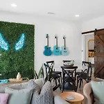Luxury Riverview Walk To Broadway With Garage And Patio * Nashville
