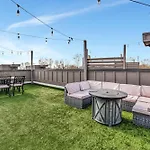 Holiday home Group Getaway - 2 Homes Rooftops 28