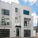 Gulch - Rooftop 360 View With Projector - Garage Holiday home